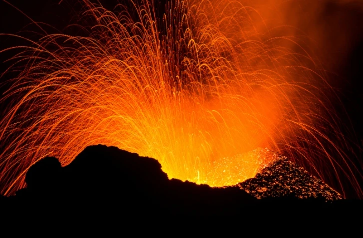 Eruption - 12 février 