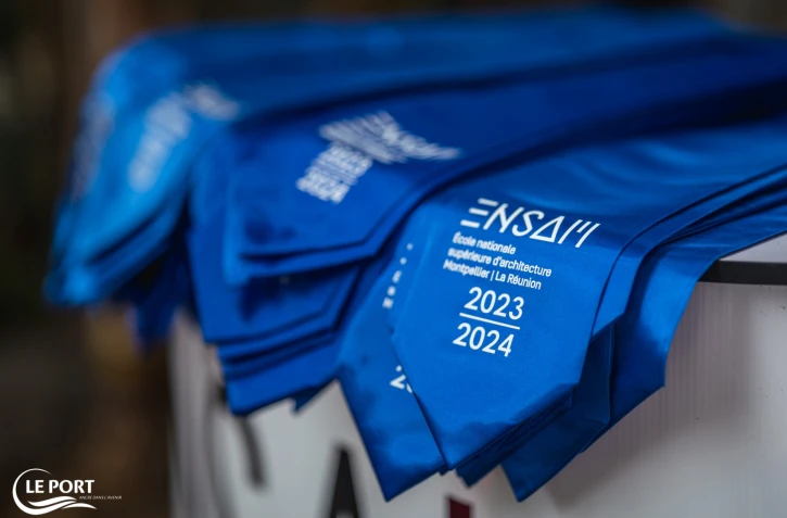 Le Port : une cérémonie pour deux grandes écoles