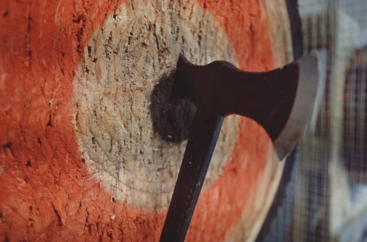 Saint-Denis : un tournoi de lancer de hâche samedi 31 octobre