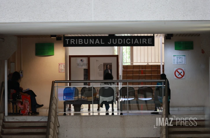 tribunal judiciare  saint-denis 