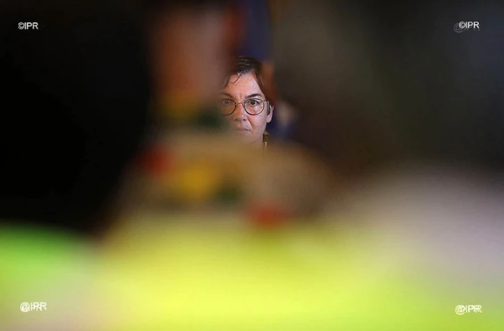 Annick Girardin devant les gilets jaunes en Préfecture