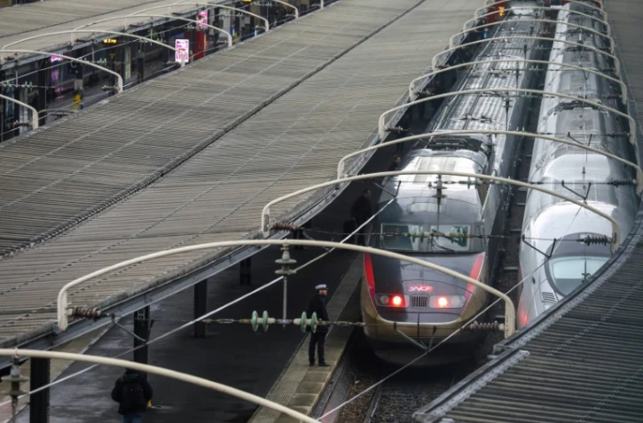 La grève jeudi à la SNCF va se traduire par la circulation de 40% des TGV, 25% des Intercités et 50% des TER, tandis que 30% des trains d'Ile-de-France seront assurés
