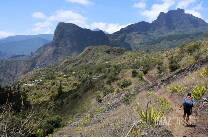 mafate plateau cerf , roche plate