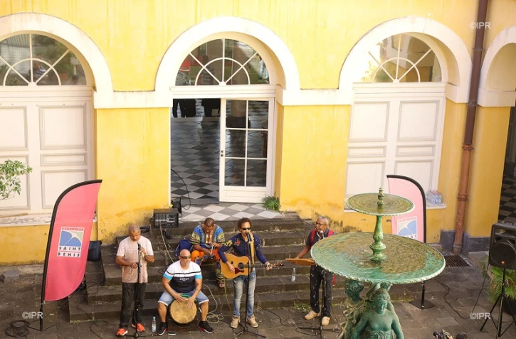 Showcase Gauliris Vellaye Joron 