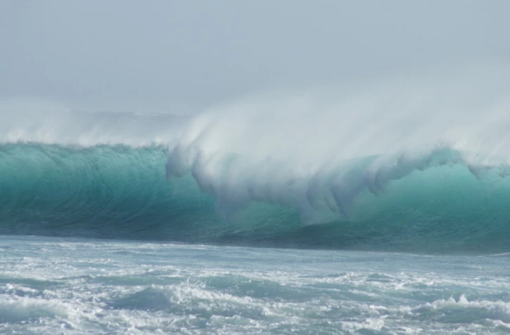 La forte houle commençait à déferler à Boucan Canot.