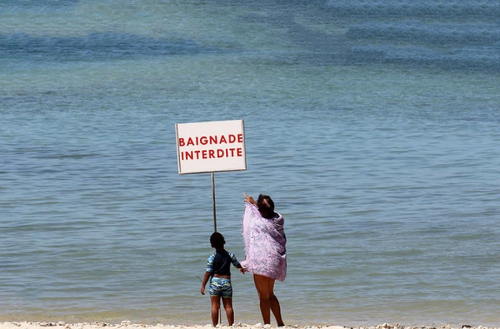 Pollution plage baignade interdite 