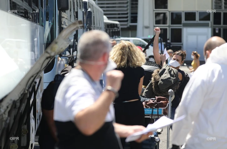 arrivée passager gillot 
