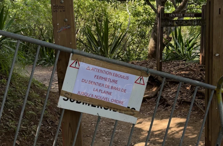 Entre-Deux : deux personnes chutent sur au Bras de la Plaine, le sentier fermé par sécurité