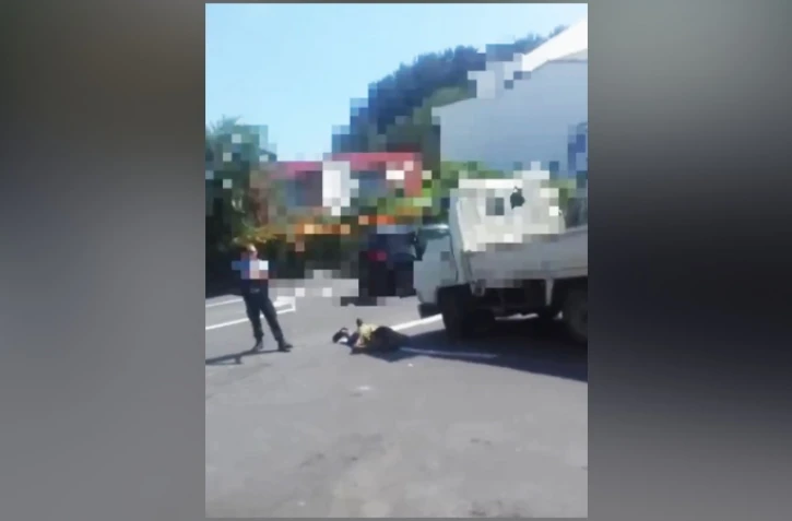 Titi le Comik et Tony Boyer pris pour des bandits... à cause d'un faux pistolet