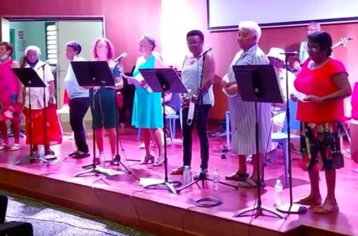  Spectacle le " choeur des Granmounes de Sainte-Marie " 