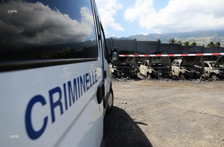 Voitures Calcinées, Incendie, Parc automobile, Cambaie