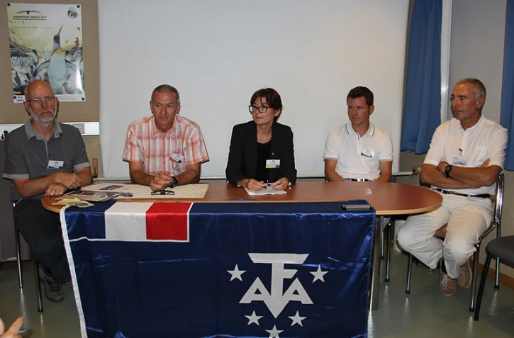 chefs de district bateau Marion Dufresne