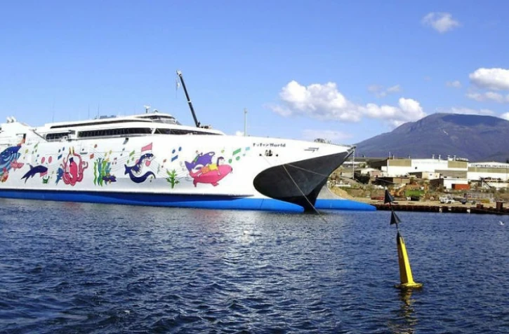 catamaran