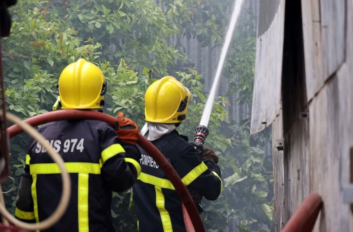 pompiers sdis 974 feu 