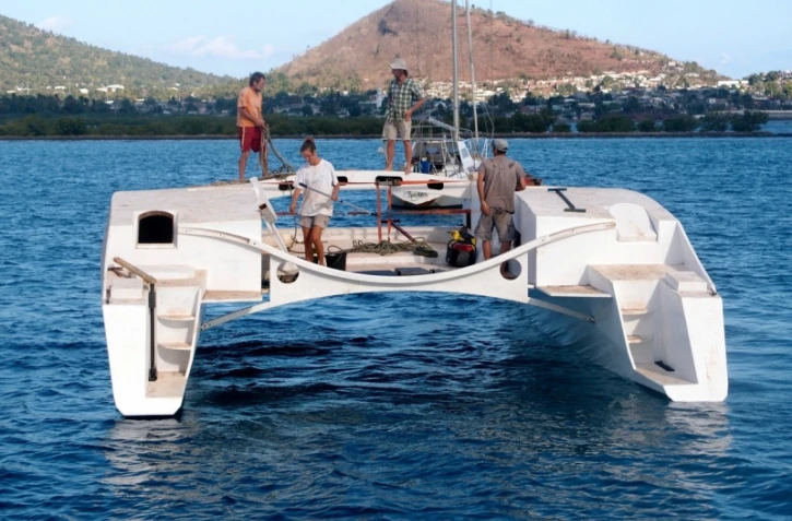 bateau la mangue bleu 