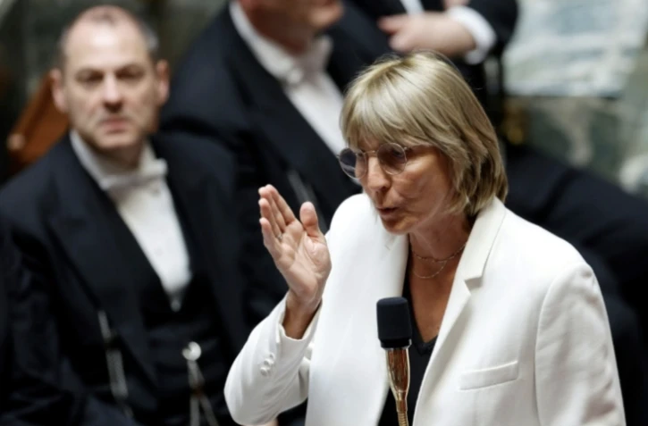 La ministre chargée du Logement Valérie Létard lors d'une séance de questions au gouvernement à l'Assemblée nationale, le 10 juin 2025 à Paris ( AFP / GEOFFROY VAN DER HASSELT )
