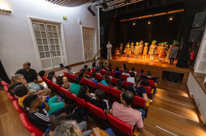 Saint-Denis : quatre classes présentent des scènes des fables de La Fontaine