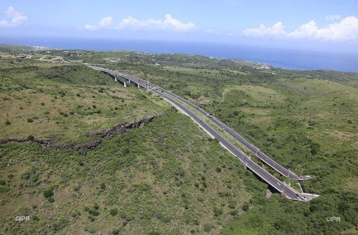 Route des Tamarins 