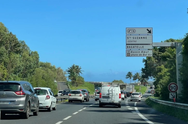 accident la mare bouchons quatre voies sainte-suzanne