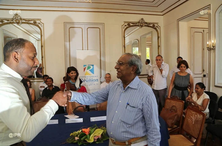 Nassimah Dindar , Jean Paul Virappoulé et Thierry Robert