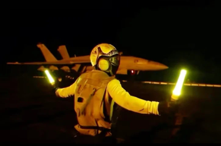 Cette capture réalisée le 22 juillet 2026 d'une vidéo diffusée la veille par le Centcom montre ce que l'armée américaine décrit comme le lancement de frappes de précision sur l'Iran ( US Central Command (CENTCOM) / - )
