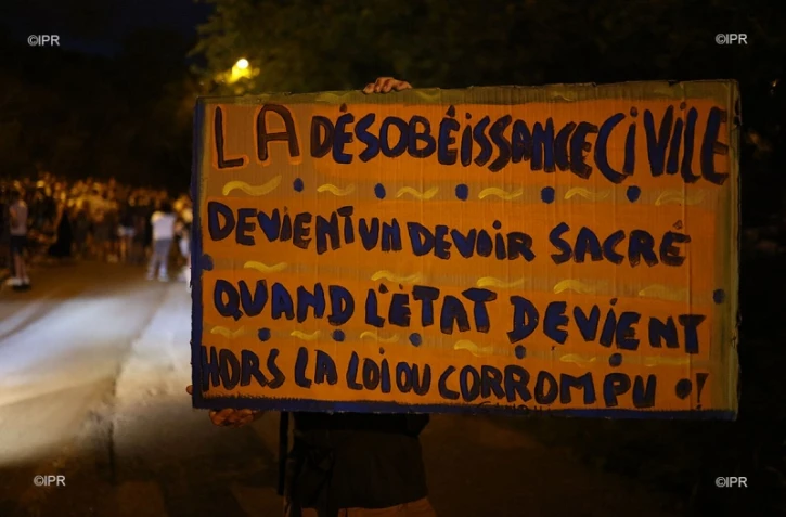 manifestation anti couvre-feu saint-gilles