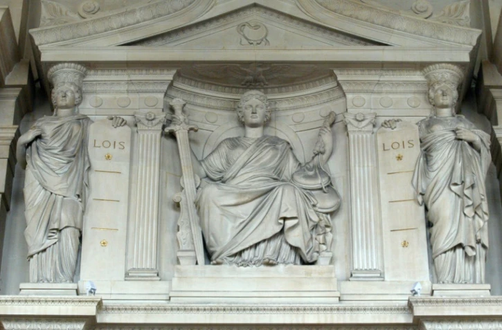 Le groupe de Tarnac sera jugé mais pas pour terrorisme