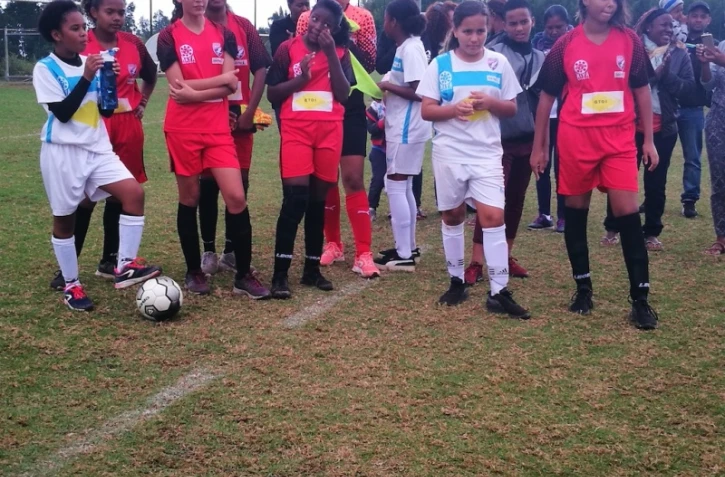 Football à Tan Rouge