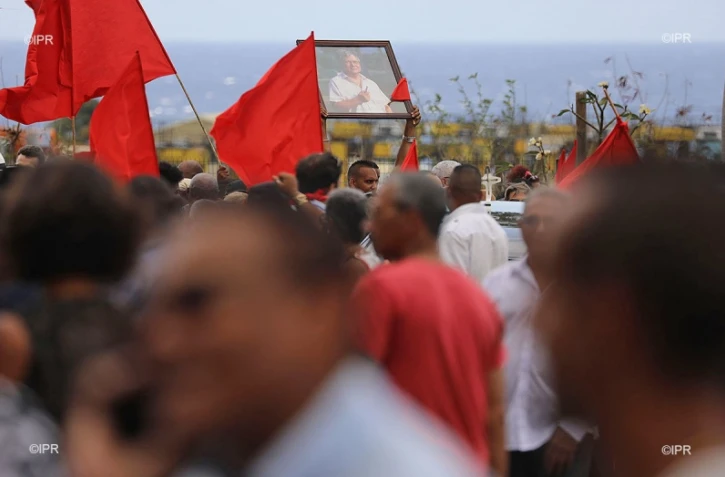 hommage des réunionnais à paul verges