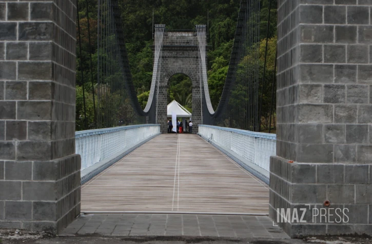 Pont suspendu, Sainte-Rose