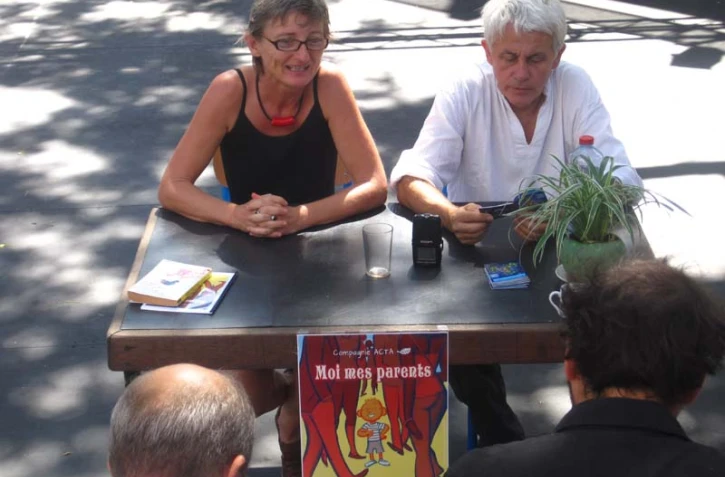 Théâtre sous les arbres