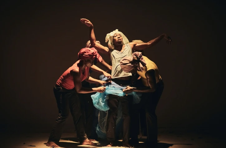 Danse contemporaine : place à l’imaginaire avec "Souffle o.I#4" [?]