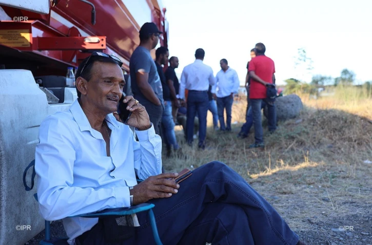 Manifestation travailleurs chantiers NRL Le Port