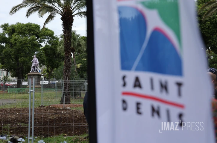 Saint-Denis, rénovation des jardins de la préfecture