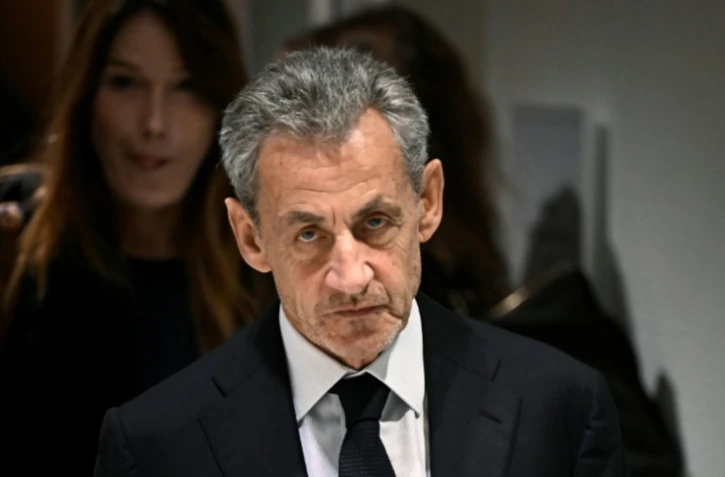 L'ex-président de la République Nicolas Sarkozy au tribunal correctionnel de Paris, qui l'a condamné à 5 ans de prison, le 25 septembre 2025 ( AFP / JULIEN DE ROSA )