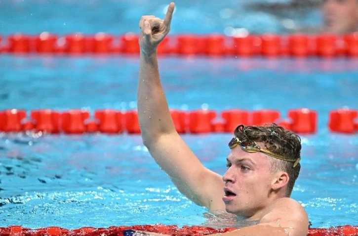 Léon Marchand lors de la finale du 200m brasse aux JO de Paris le 31 juillet 2024