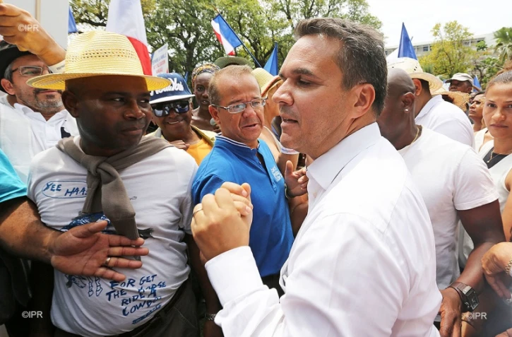 Didier Robert et Jean René Dreinaza, directeur de cabinet, note de service