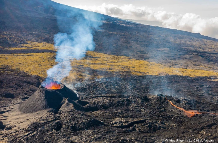 Le nouveau cône volcanique baptisé le Piton Guétali
