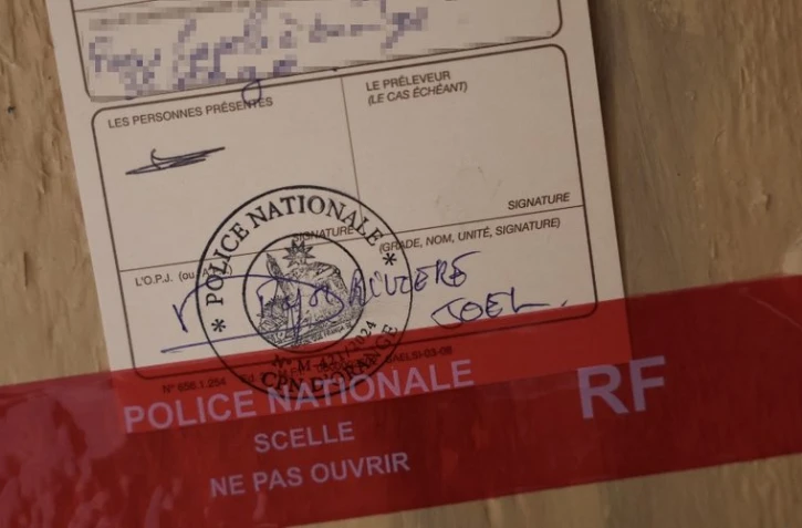 Le domicile où les ossements et le corps ont été retrouvés a été placé sous scellé par les enquêteurs ce mardi. AFP - THIBAUD MORITZ 