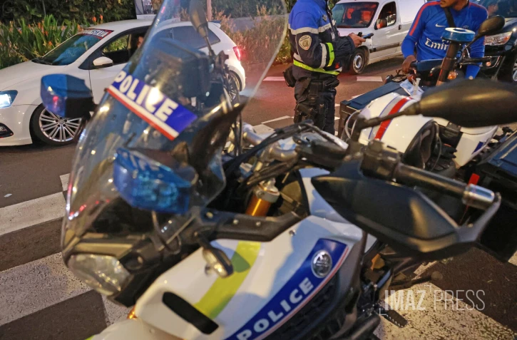 controle routier par la police nationale à saint-andré 