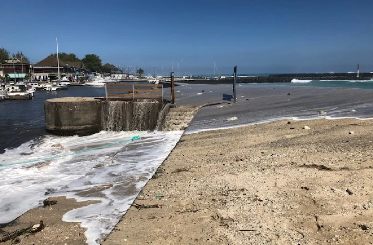 Fin des travaux de dragage sur le port de saint gilles les bains