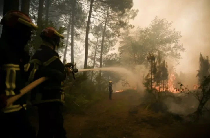 En Gironde, un peu plus de 20.000 hectares de forêts brûlés depuis une semaine