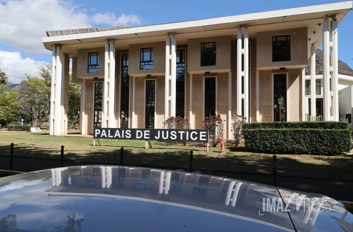 tribunal de Champ Fleuri 