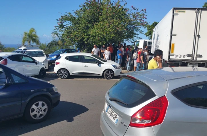 grève des élèves du CFA de saint-pierre