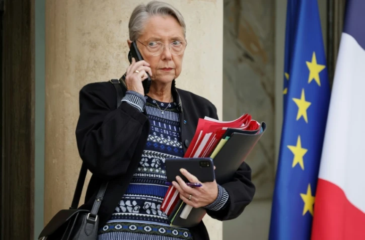 La Première ministre Elisabeth Borne à l'issue du Conseil des ministres à l'Elysée, le 12 décembre 2023