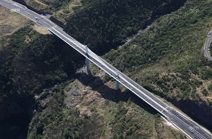 route des Tamarins