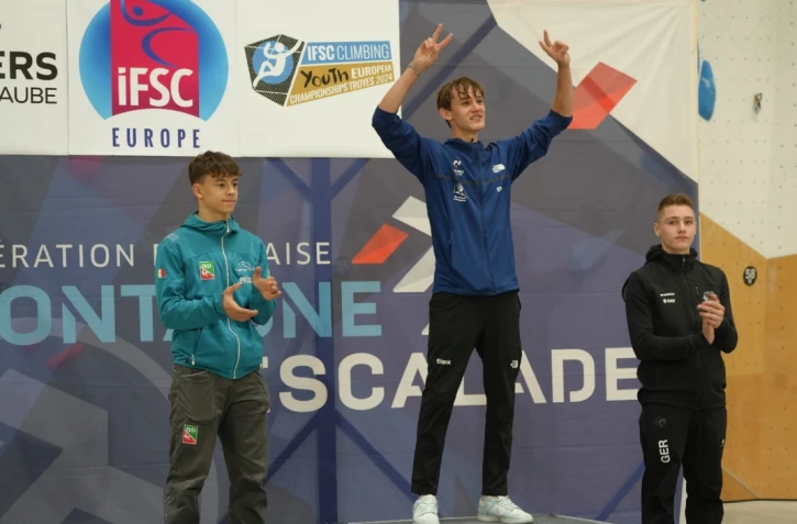 Escalade : Léo Grosset champion d'Europe de vitesse Jeunes , Louise Fontaine en bronze