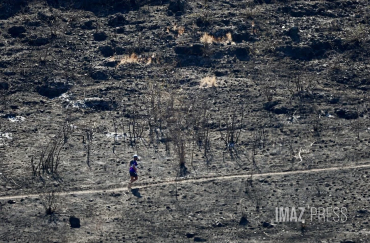 Saint-Paul : le feu a dévasté la végétation du Cap Lahoussaye