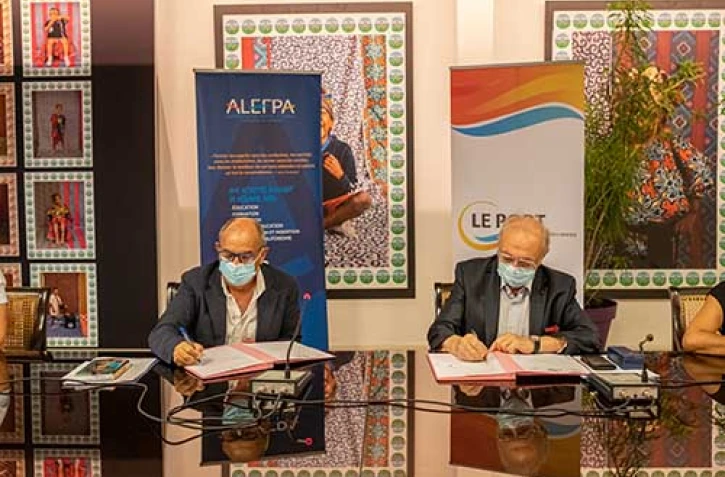 Convention signature 