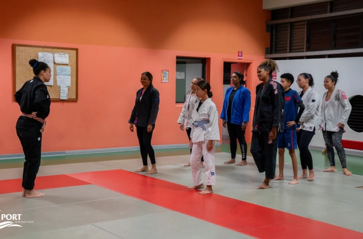 Le Port : Christelle Hoareau initie les femmes à l’art du combat 